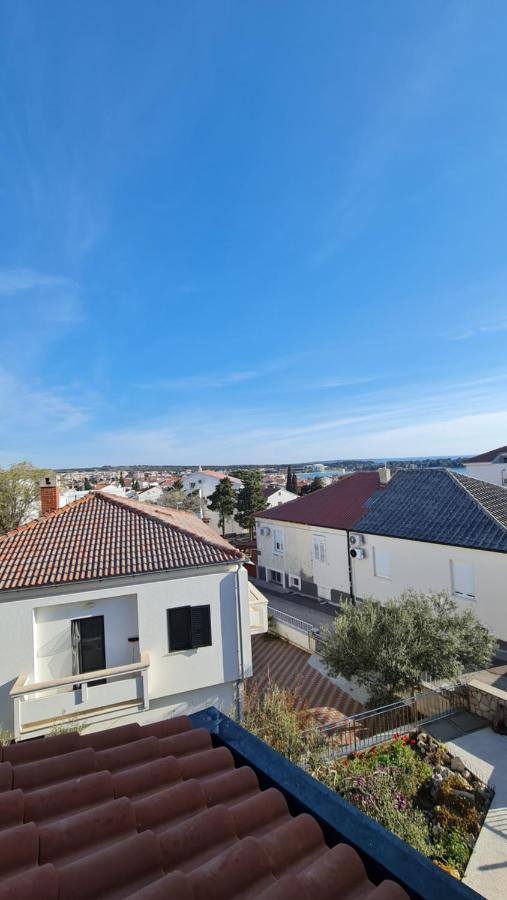 Apartmani Dami Новалья Экстерьер фото